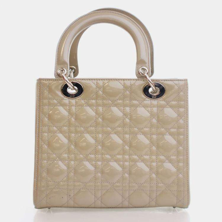 مملوكة مسبقًا Dior Medium Beige Cannage Patent Lady Dior