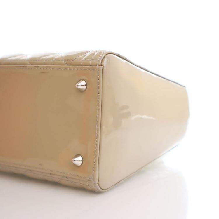 مملوكة مسبقًا Dior Medium Beige Cannage Patent Lady Dior
