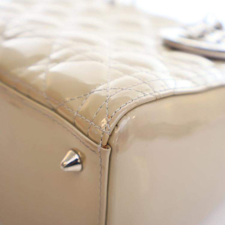 مملوكة مسبقًا Dior Medium Beige Cannage Patent Lady Dior