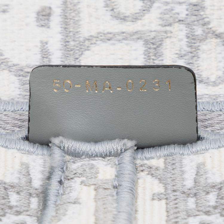 مملوكة مسبقًا Dior Oblique Embroidered Canvas Saddle Bag