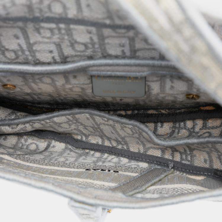 مملوكة مسبقًا Dior Oblique Embroidered Canvas Saddle Bag