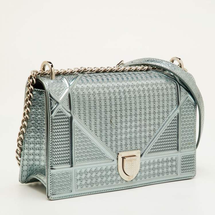 مملوكة مسبقًا Dior Diorama Metallic Blue Microcannage Patent Leather Shoulder Bag
