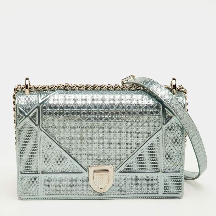 مملوكة مسبقًا Dior Diorama Metallic Blue Microcannage Patent Leather Shoulder Bag