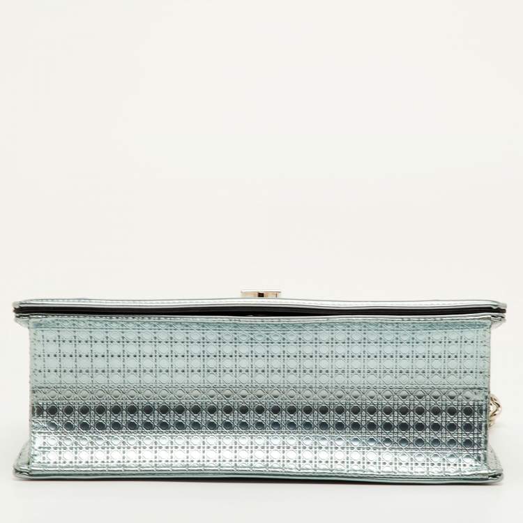 مملوكة مسبقًا Dior Diorama Metallic Blue Microcannage Patent Leather Shoulder Bag