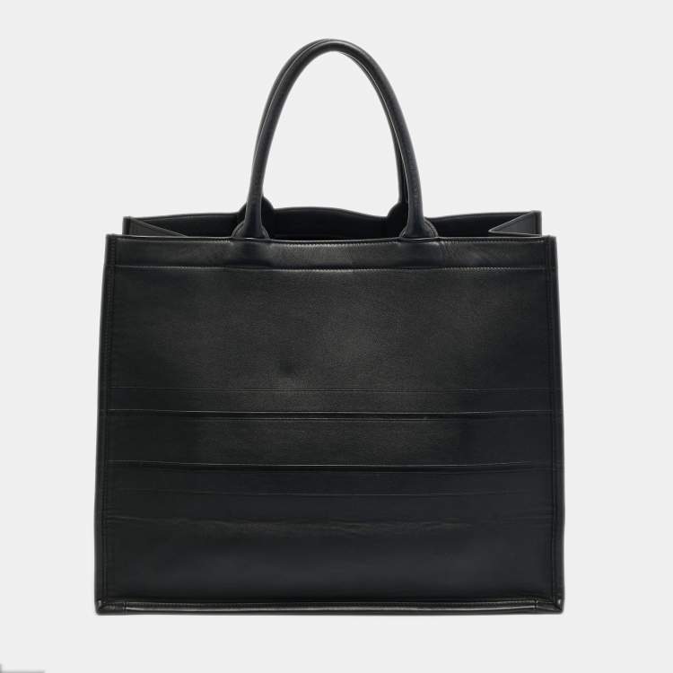 مملوكة مسبقًا Dior Book Large Black Leather Tote