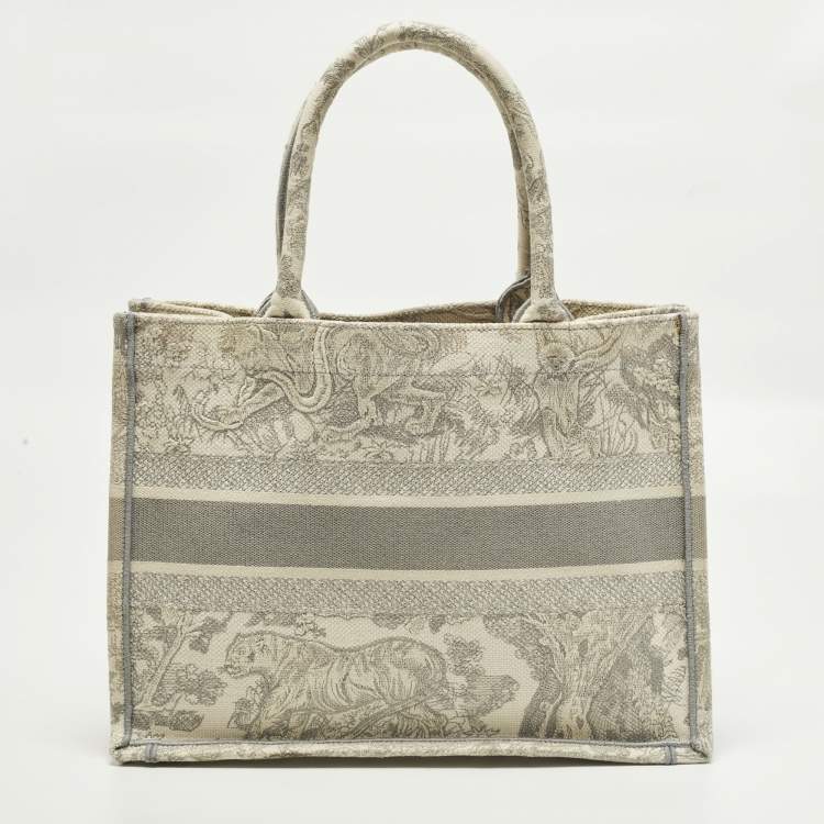 Pre Owned Dior Book Medium Grey/White Toile de Jouy Embroidered Canvas Tote
