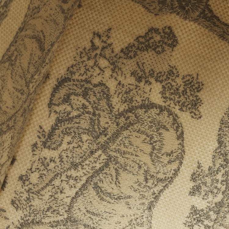 Pre Owned Dior Book Medium Grey/White Toile de Jouy Embroidered Canvas Tote