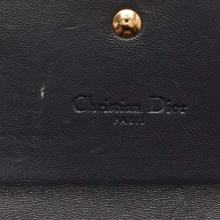 مملوكة مسبقًا Dior Lady Dior Croisiere Gold Microcannage Patent Leather Wallet On Chain