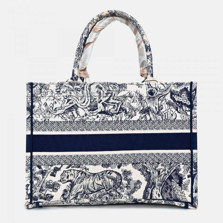 Pre Owned Christian Dior 2021 Navy/White Toile de Jouy Embroidered Medium Book Tote