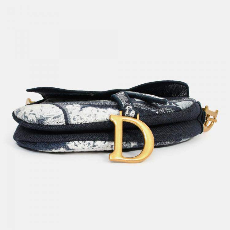 مملوكة مسبقًا Christian Dior 2020 Navy Blue/White Embroidered Jacquard Saddle Bag