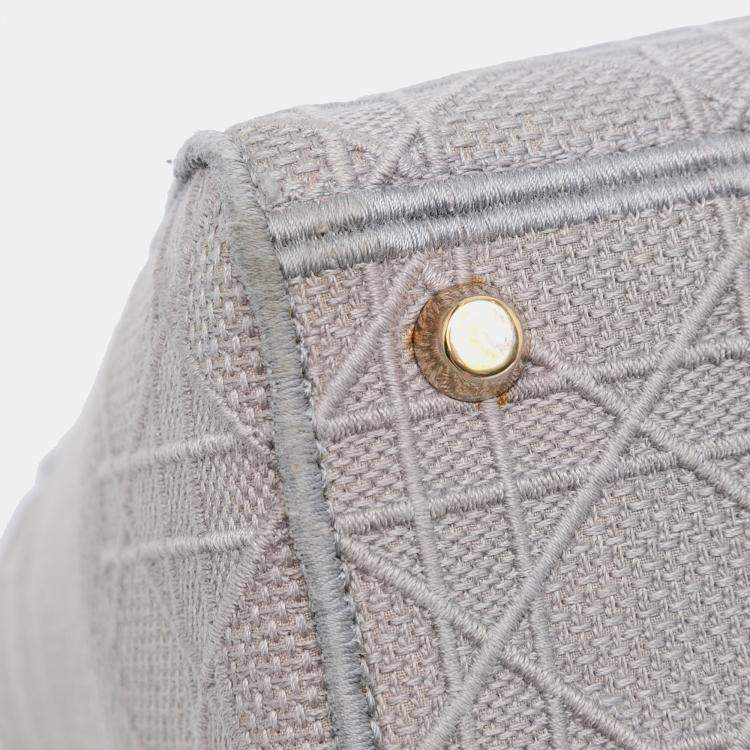 Pre Owned Dior Medium Canvas Cannage Lady D Lite