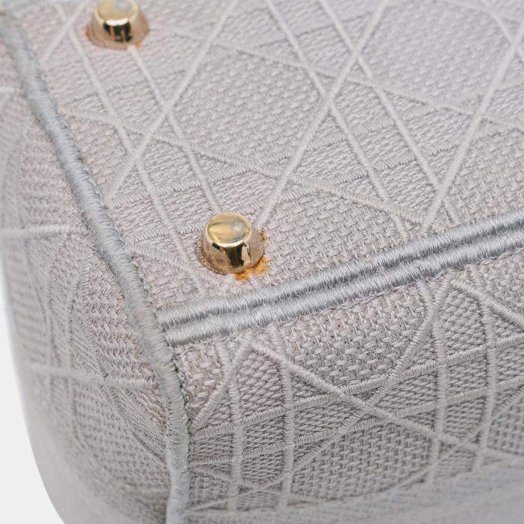 Pre Owned Dior Medium Canvas Cannage Lady D Lite