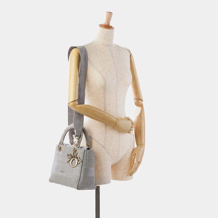 Pre Owned Dior Medium Canvas Cannage Lady D Lite