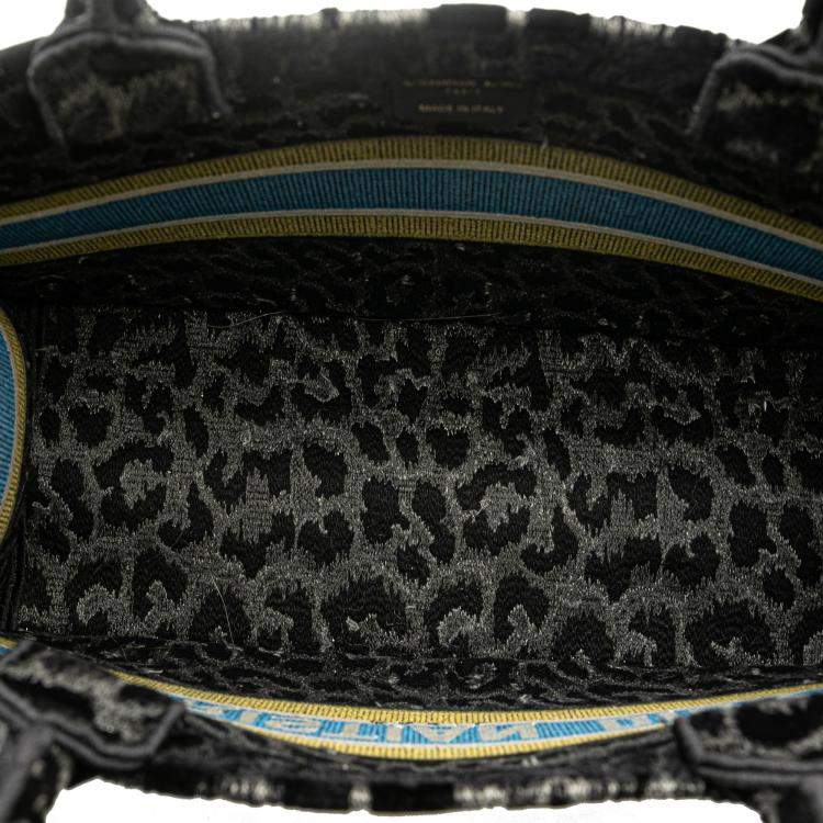 Pre Owned Mizza Medium Embroidered Canvas Leopard Book Tote