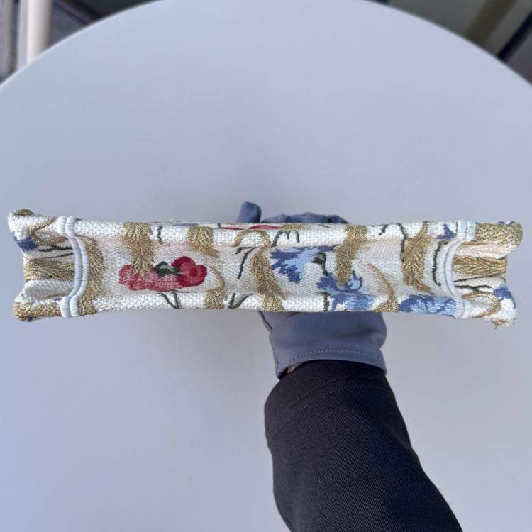 Pre Owned Dior Limited edition hibiscus embroidered mini tote