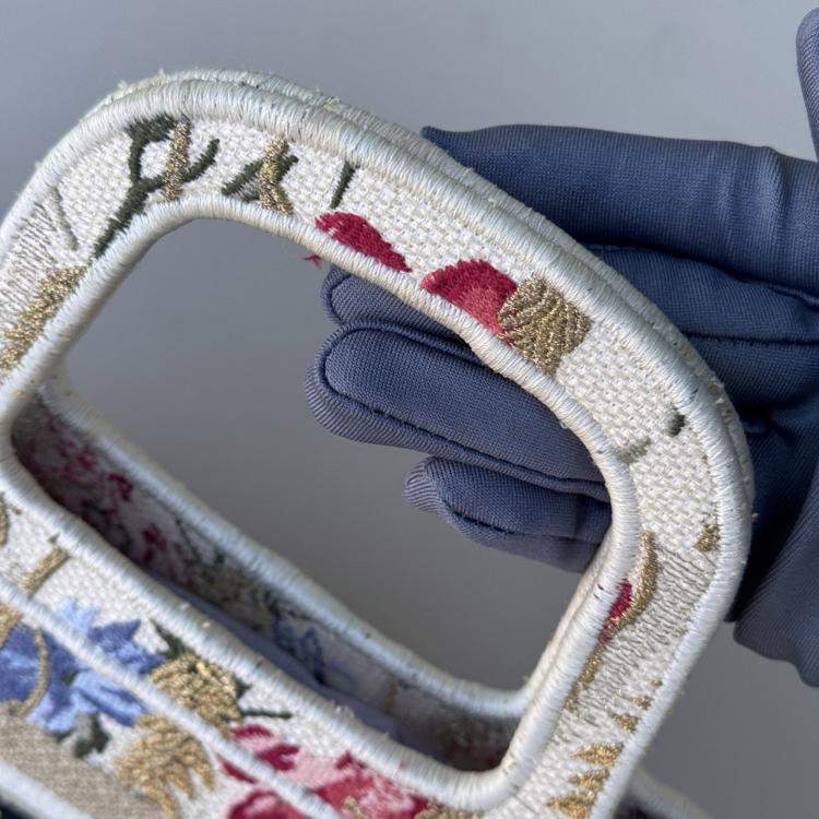 Pre Owned Dior Limited edition hibiscus embroidered mini tote