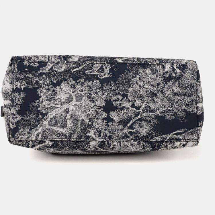 مملوكة مسبقًا Dior Travel Nomad Medium Blue Pouch