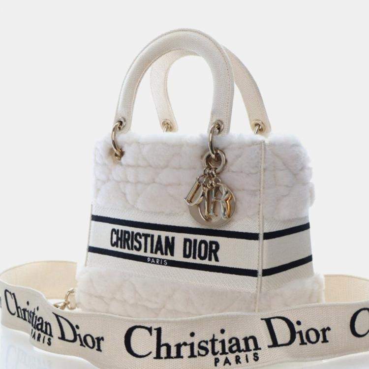 مملوكة مسبقًا Christian Dior Medium Shearling Lady D-Lite