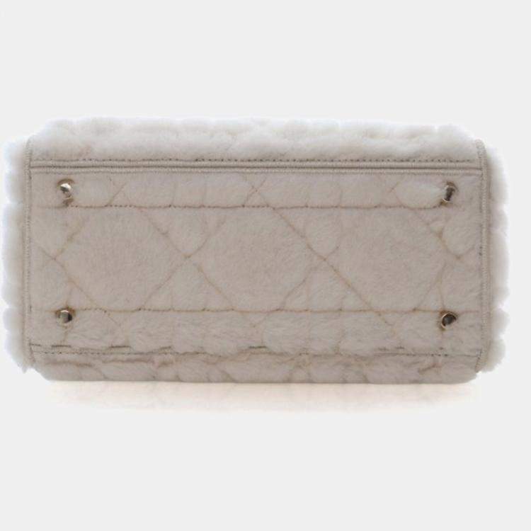 مملوكة مسبقًا Christian Dior Medium Shearling Lady D-Lite