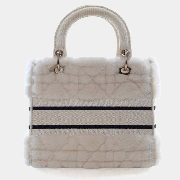 مملوكة مسبقًا Christian Dior Medium Shearling Lady D-Lite