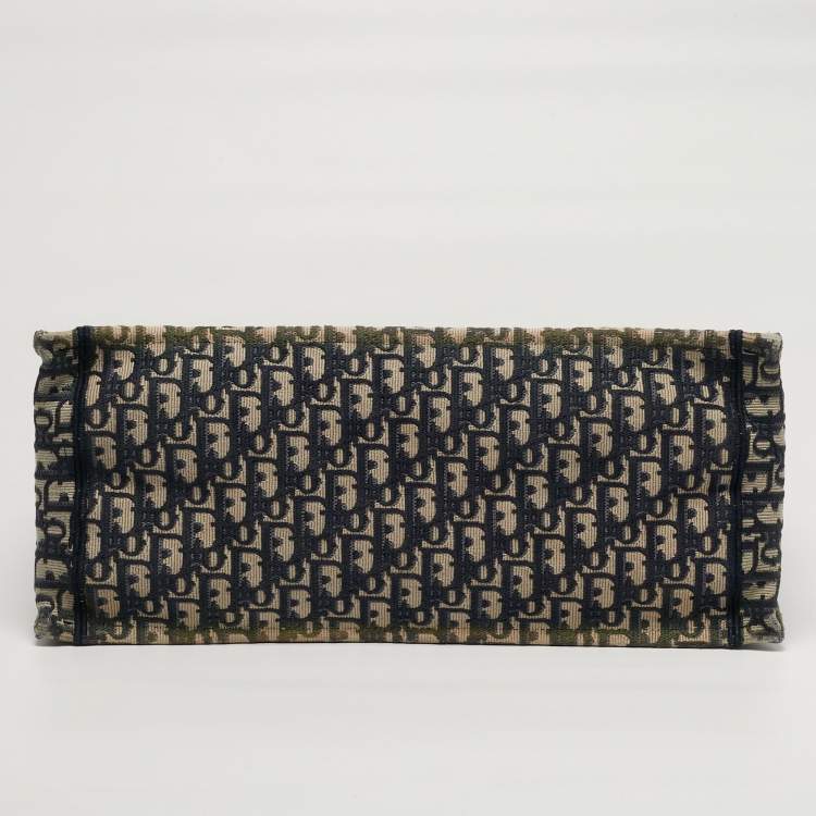 Pre Owned Dior Book Large Blue Oblique Embroidered Canvas Tote