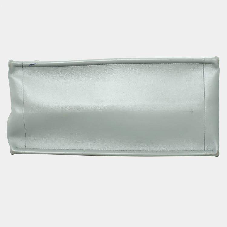 Pre Owned Dior Medium Leather Book Tote Macrocannage