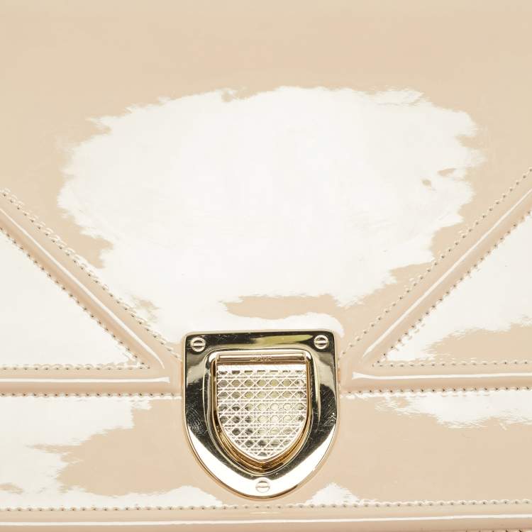 Pre Owned Dior Diorama Medium Beige Patent Leather Shoulder Bag