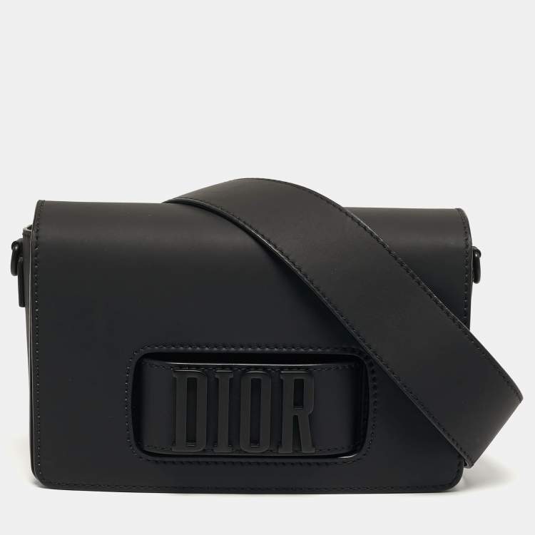 مملوكة مسبقًا Dior Dio(r)evolution Black Ultra Matte Leather Flap Bag
