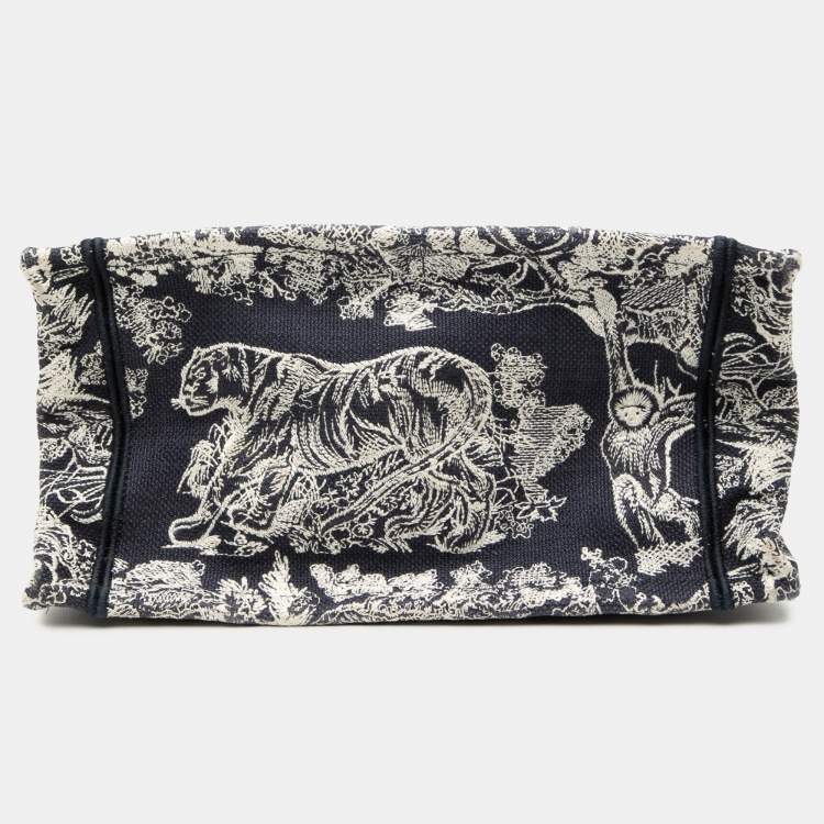 Pre Owned Dior Blue Small Canvas Embroidered Reverse Dioriviera Toile De Jouy Book Tote