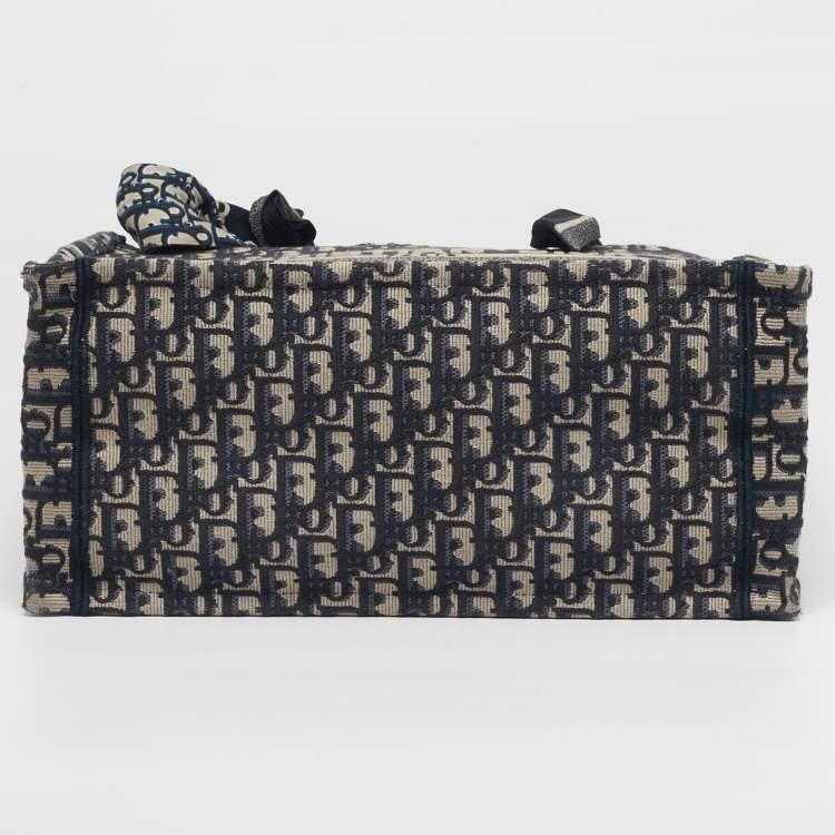 مملوكة مسبقًا حقيبة يد ديور قماش مطرزة أوبليك أزرق كحلي متوسطة