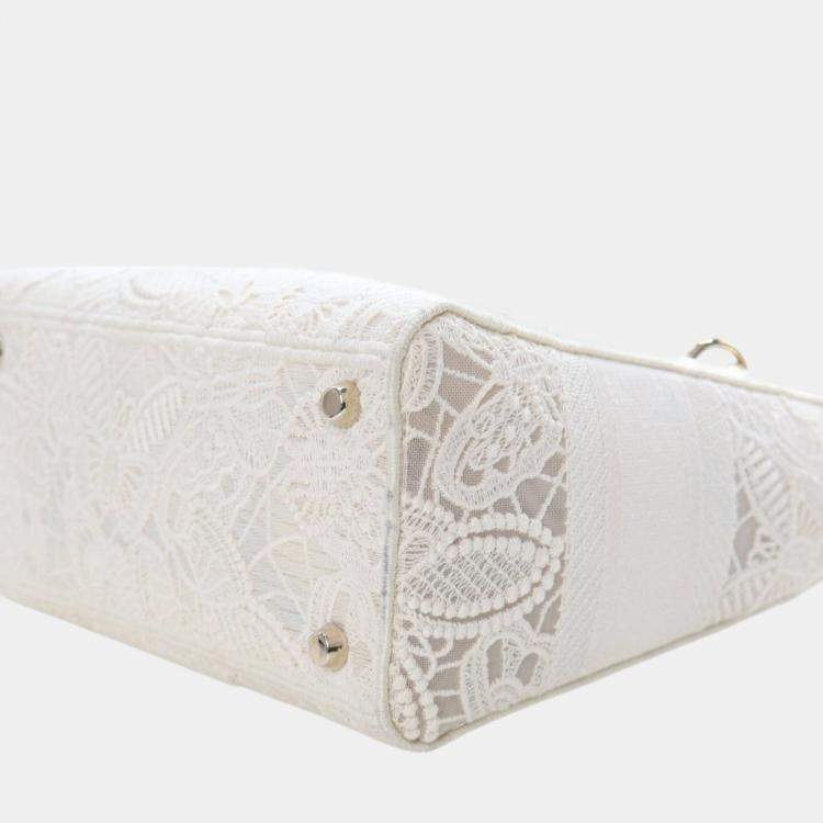 Pre Owned Dior White Medium Embroidered Lace 3D Macrame Lady D Lite
