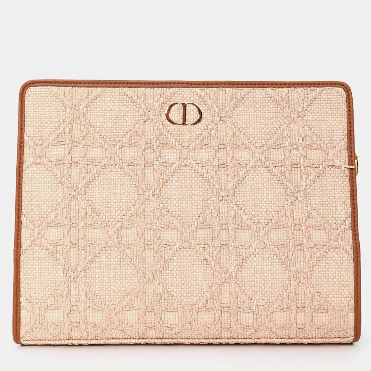 مملوكة مسبقًا Christian Dior Brown Straw Logo Clutch