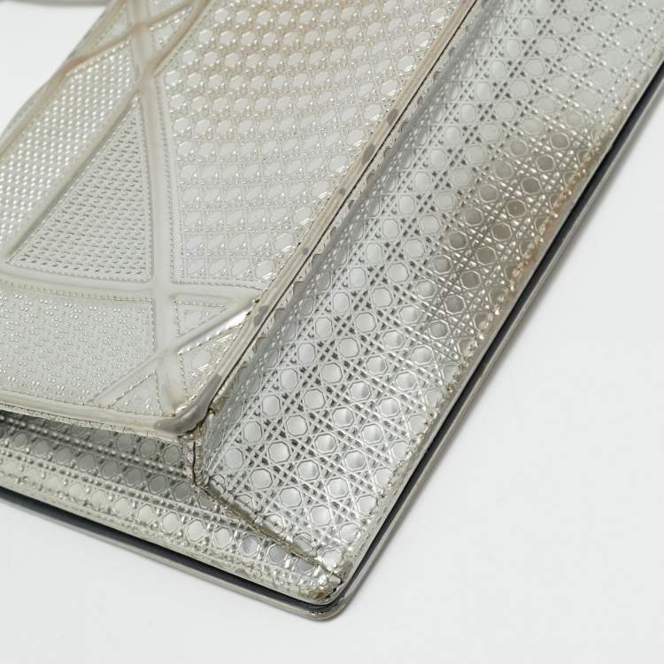 Pre Owned Dior Diorama Medium Grey Microcannage Patent Leather Shoulder Bag