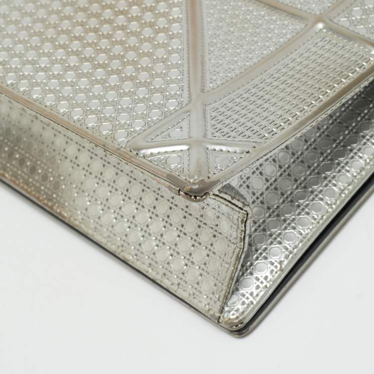 Pre Owned Dior Diorama Medium Grey Microcannage Patent Leather Shoulder Bag