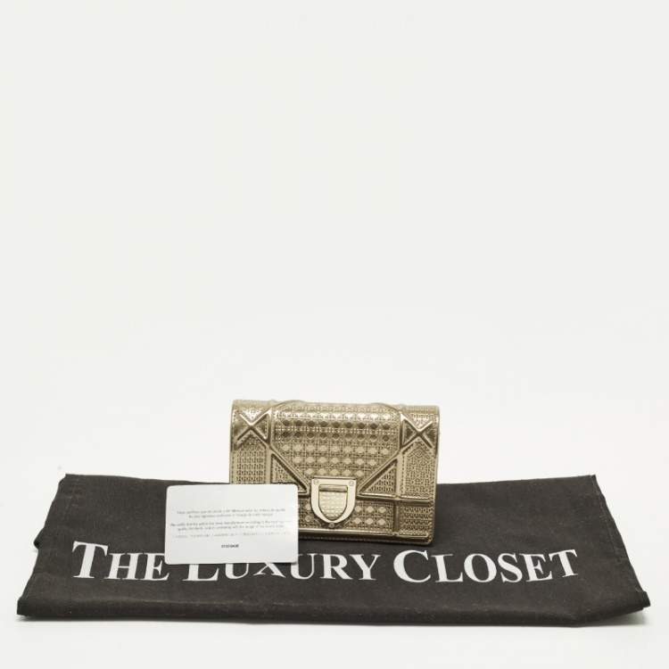 Pre Owned Dior Diorama Baby Gold Microcannage Patent Leather Clutch