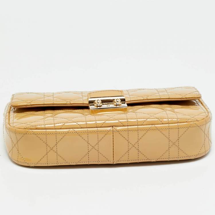 Pre Owned Dior Miss Dior Promenade Beige Cannage Patent Leather Chain Clutch