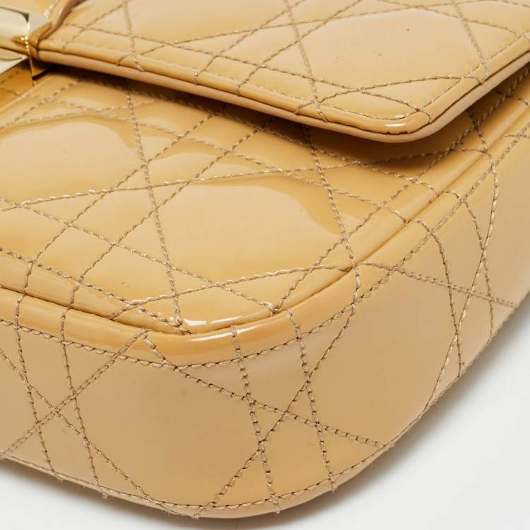 Pre Owned Dior Miss Dior Promenade Beige Cannage Patent Leather Chain Clutch