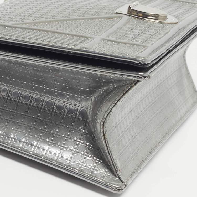 Pre Owned Dior Diorama Medium Grey Microcannage Patent Leather Shoulder Bag