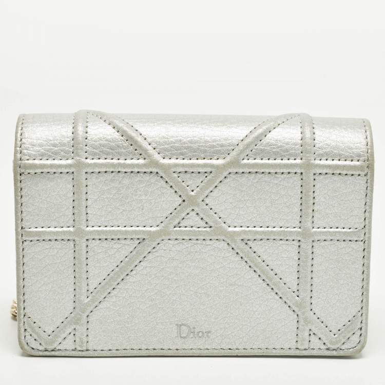 Pre Owned Dior Diorama Chain Baby Silver Cannage Patent Leather Bag