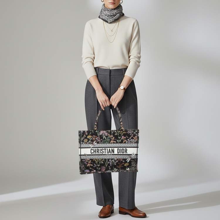 Pre Owned Dior Petites Fleurs Book Black/Multicolor Medium Embroidered Canvas Tote