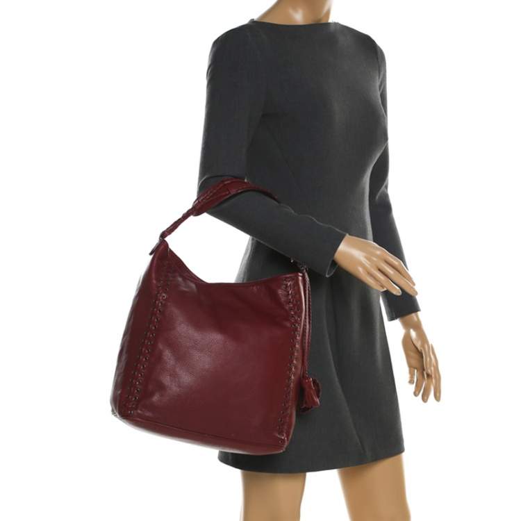 مملوكة مسبقًا Dior Red Leather Ethnic Hobo