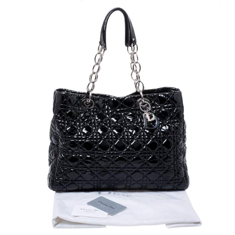 مملو كة مسبقًا Dior Black Cannage Quilted Soft Patent Leather Large Shopper Tote