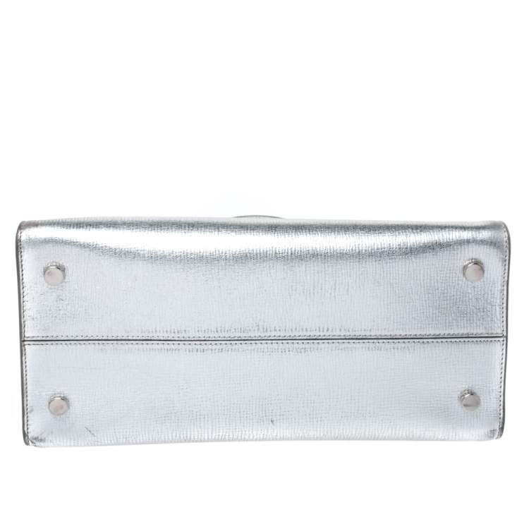 Pre Owned Dior Metallic Silver Leather Medium Diorever Bag