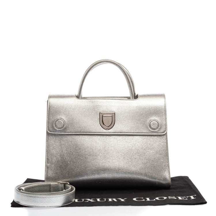 Pre Owned Dior Metallic Silver Leather Medium Diorever Bag