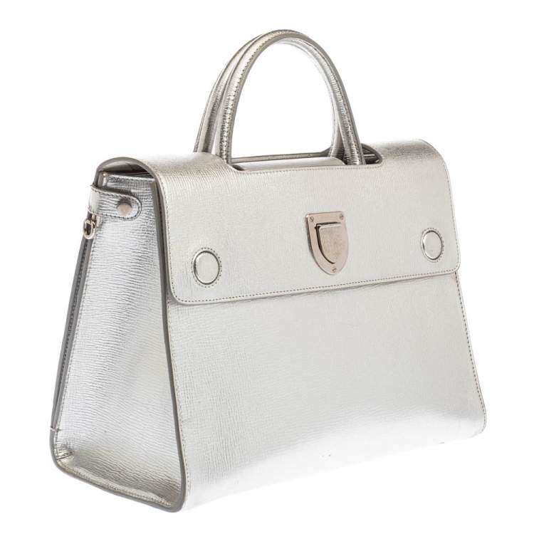 Pre Owned Dior Metallic Silver Leather Medium Diorever Bag