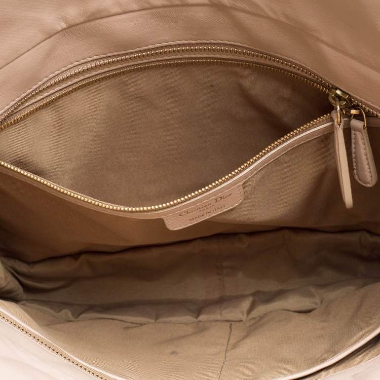 Pre Owned Dior Beige/Gold Leather Diorita Contrast Twist Hobo