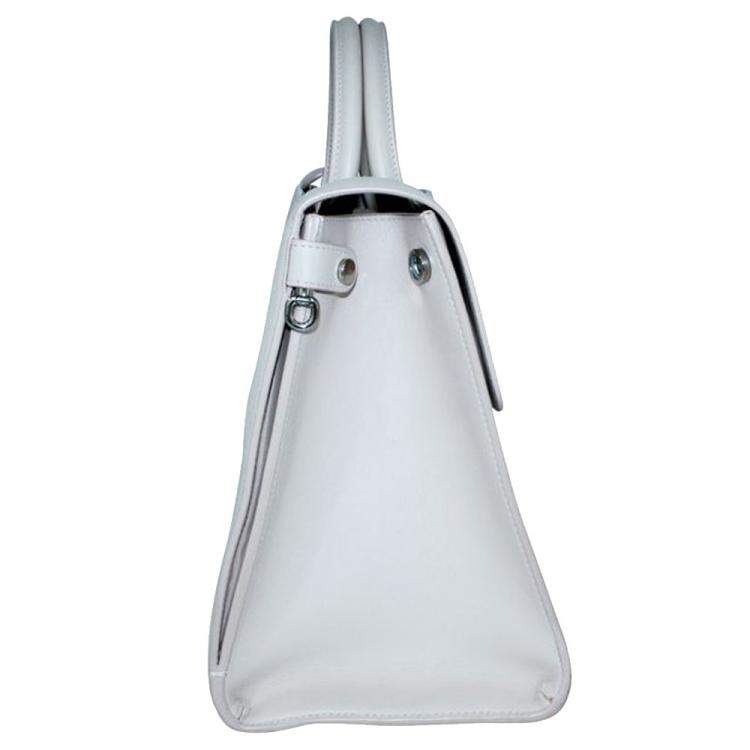 Pre Owned Dior White Leather Diorever Medium Top Handle Bag 