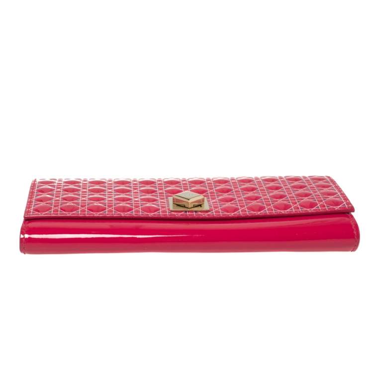 مملوكة مسبقًا Dior Pink Cannage Patent Leather Flap Continental Wallet