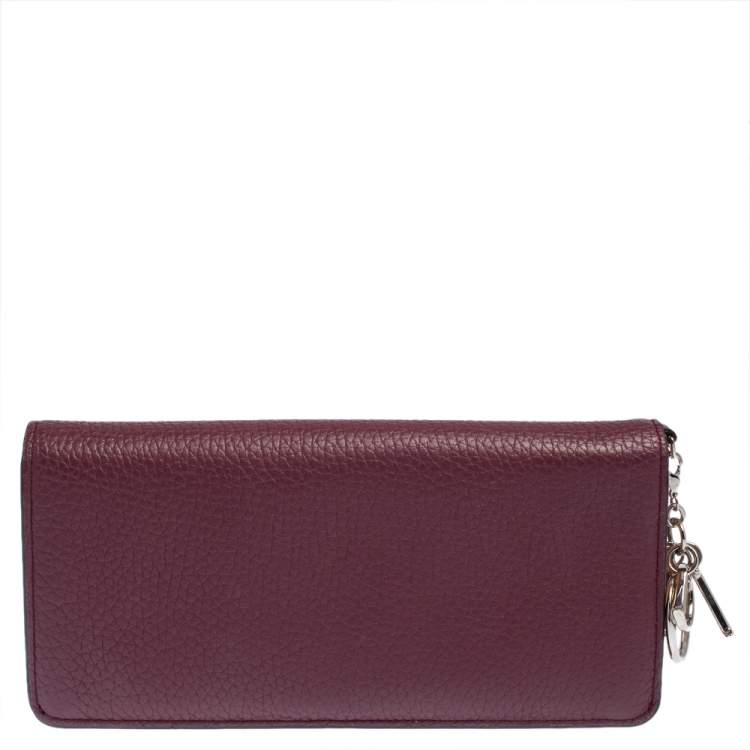 Pre Owned Dior Plum Leather Voyager Bifold Continental Wallet