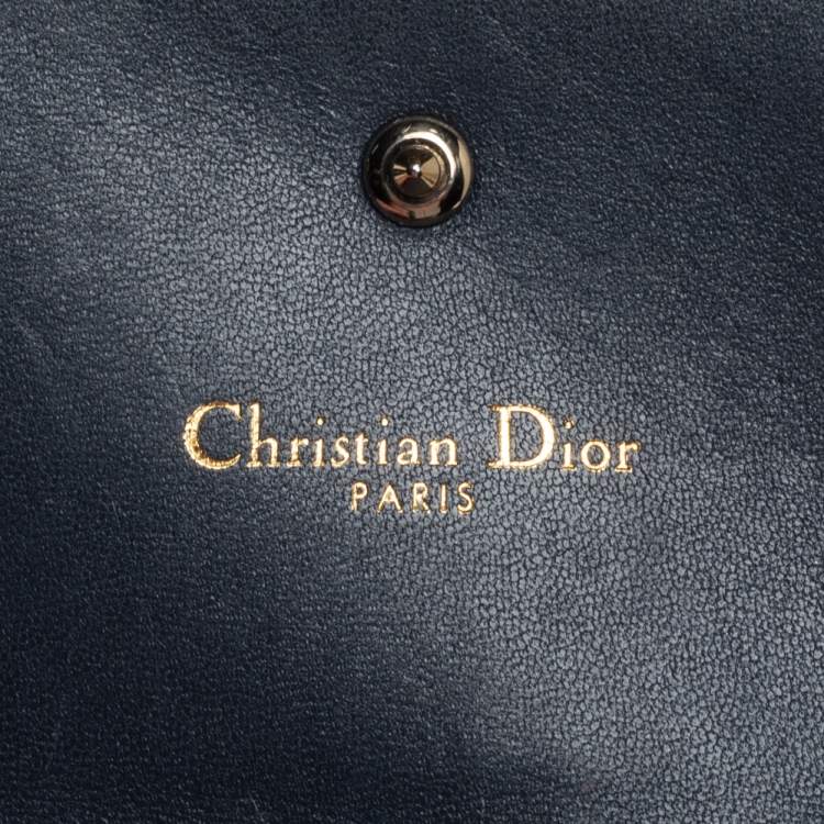 مملوكة مسبقًا Dior Metallic Beige Micro Cannage Patent Leather Diorama Trifold Wallet